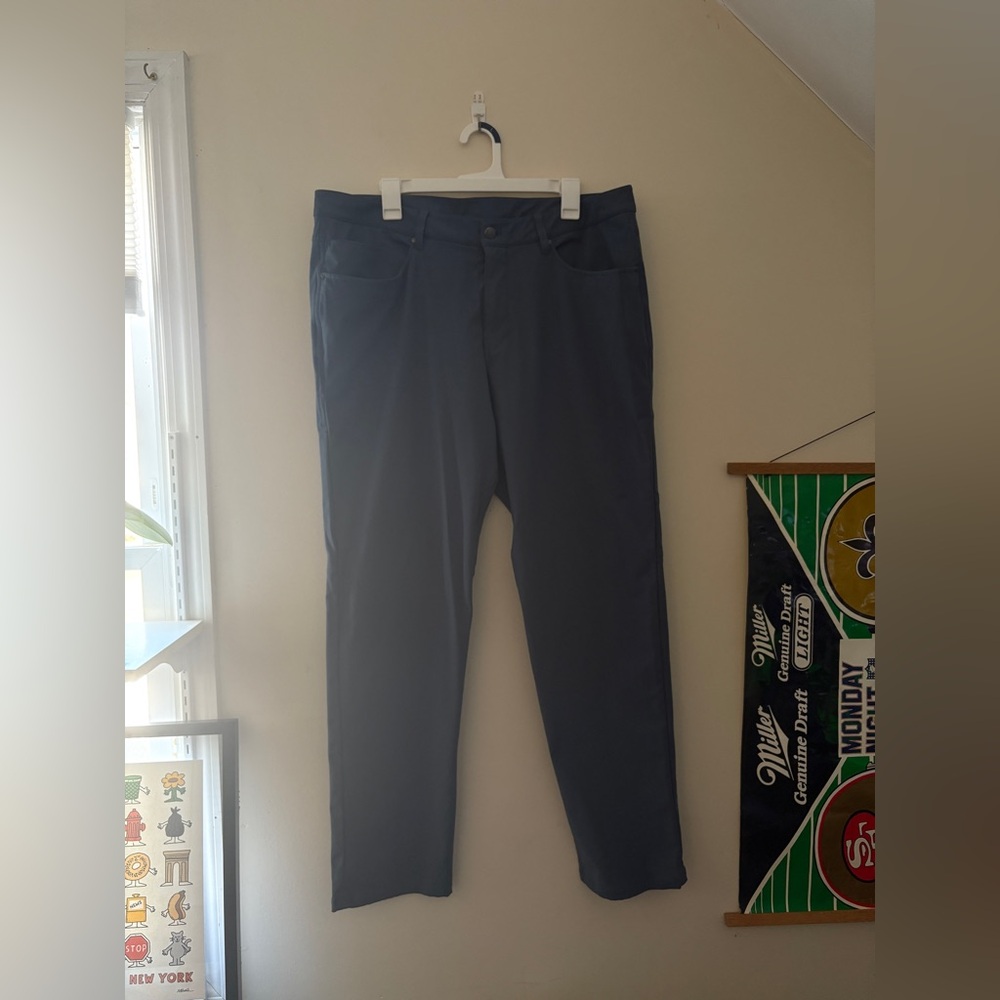 Men’s lululemon ABC pant, Size 38x34